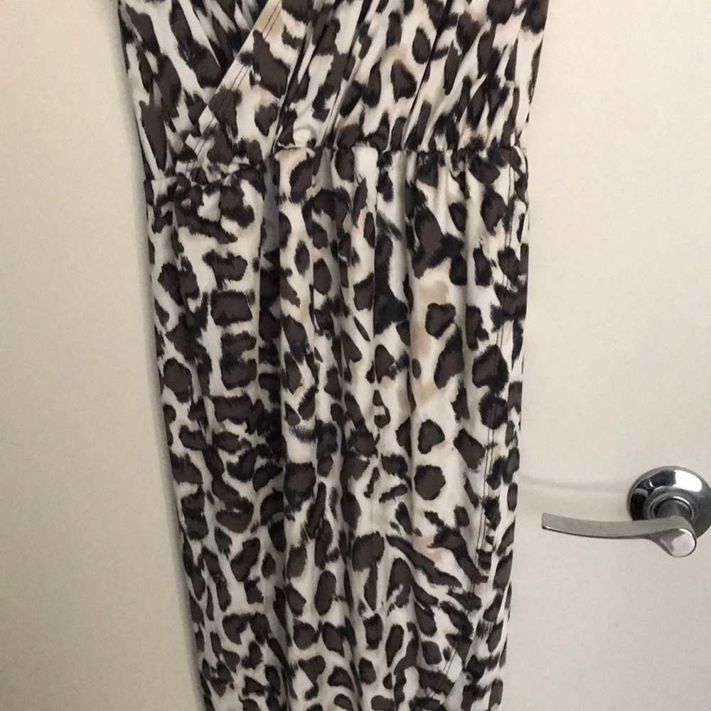 Dress - Picture 3 of 4